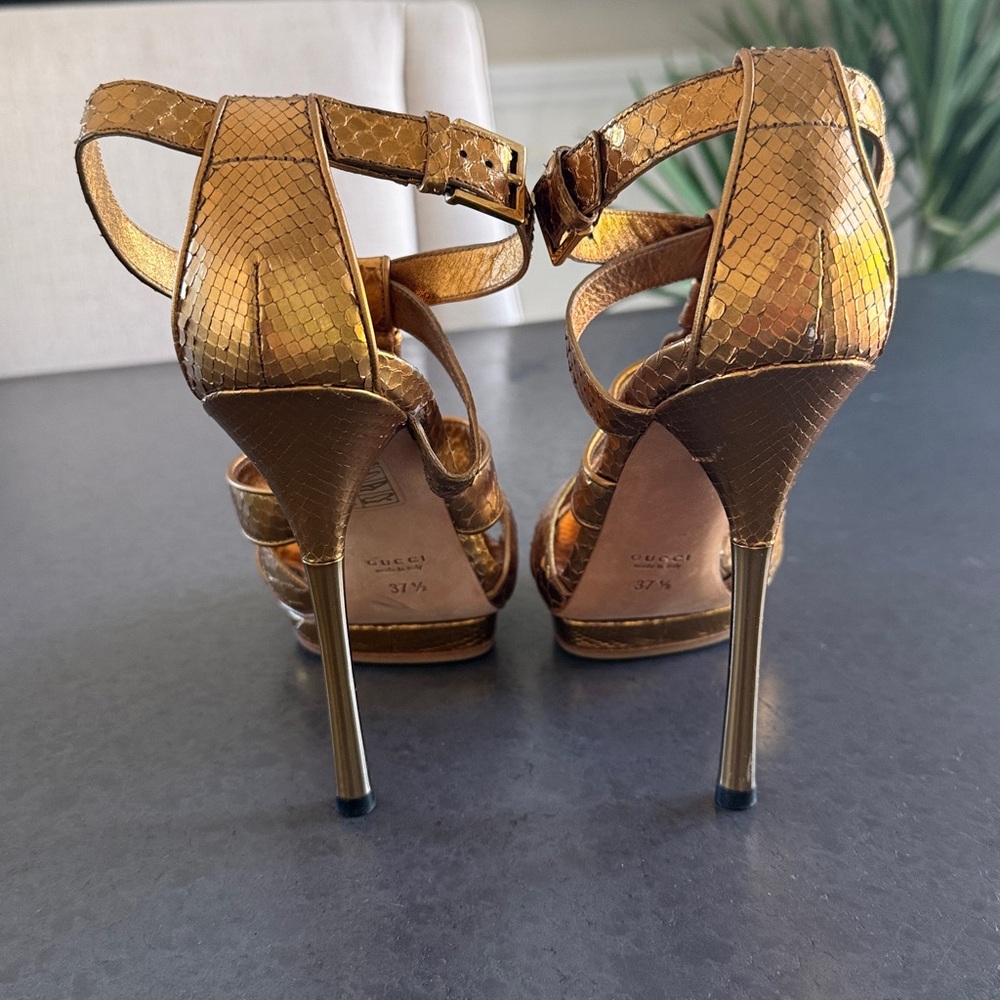 💯 AUTH GUCCI Animal Snake Leather Metallic Gold Bronze Sandals Heels Size 37.5 - Picture 7 of 10